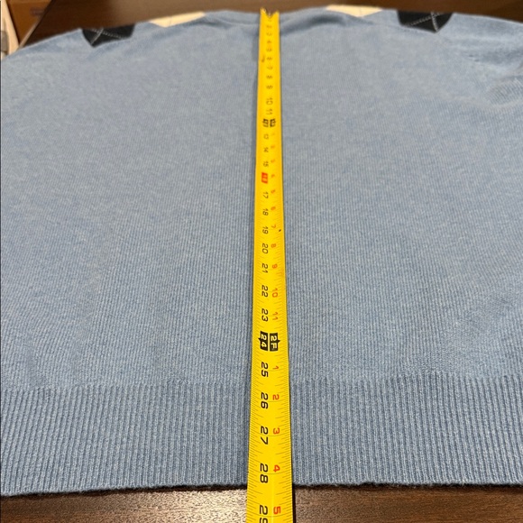 Brooks Brothers Blue and Cream Argyle V-Neck Sweater - Picture 9 of 9